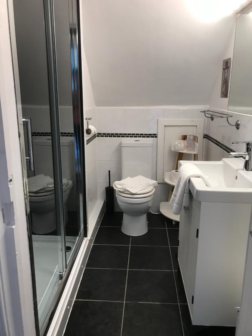 Private Bathroom, Albyn Townhouse, Edinburgh