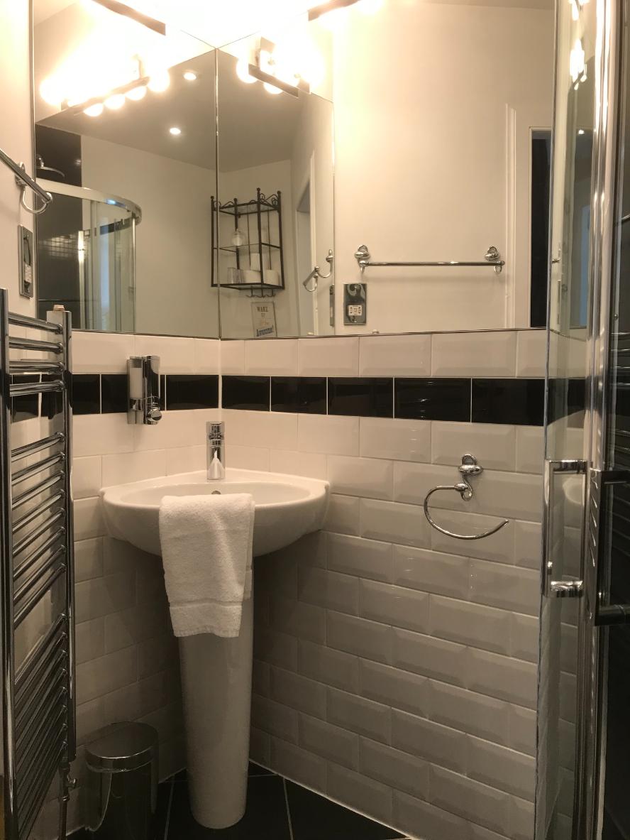 Private Bathroom, Albyn Townhouse, Edinburgh
