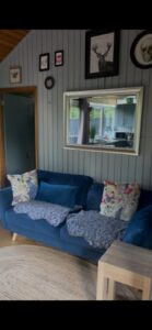Belle Log cabin, Romantic Log cabin, hot tub, wood burner Loch Awe, living room